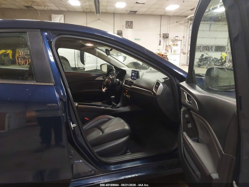 2018 Mazda 3 VIN 3MZBN1L39JM240729 IAAI salvage auction — LEFT SIDE, Salvage Title, sold $1,600 on 2026-08-02 (photo 5)