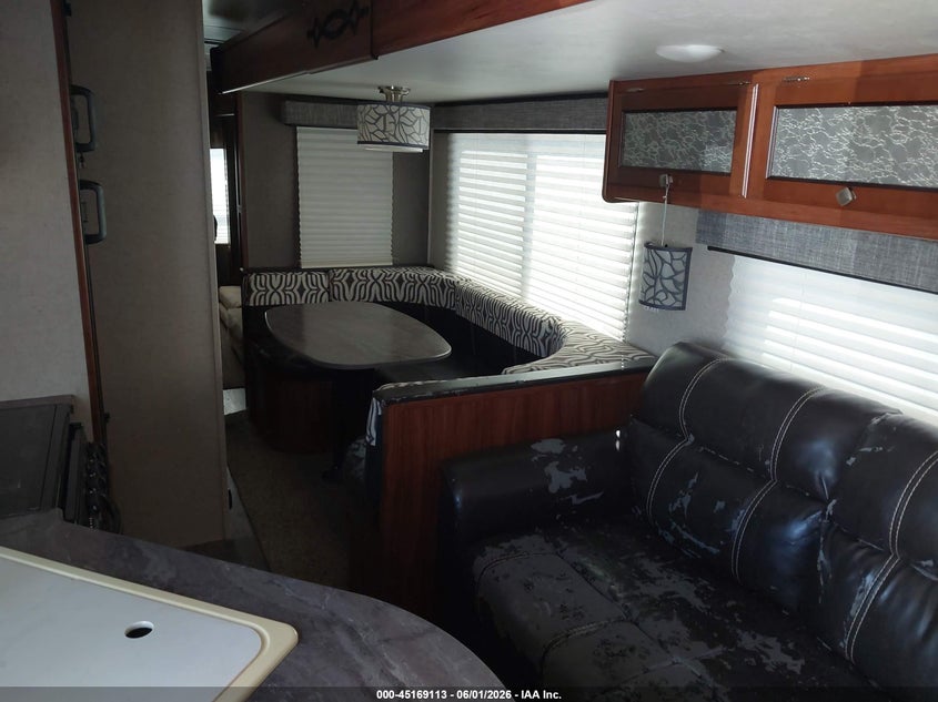 2018 Heartland Mallard VIN 5SFNB3428JE353472 IAAI salvage auction — SIDE, Original (Texas), sold $1,050 on 2026-07-28 (photo 8)
