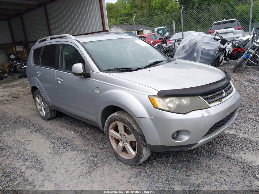 2008 Mitsubishi Outlander VIN JA4MT41X18Z007455 IAAI salvage auction — NORMAL WEAR, Clear (Virginia), sold $425 on 2026-07-21 (photo 1)