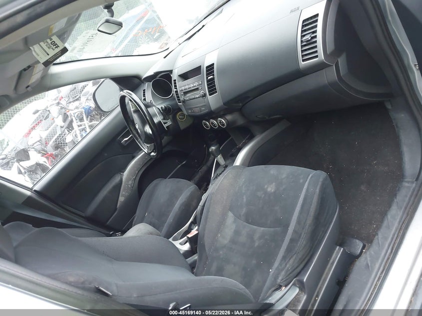 2008 Mitsubishi Outlander VIN JA4MT41X18Z007455 IAAI salvage auction — NORMAL WEAR, Clear (Virginia), sold $425 on 2026-07-21 (photo 5)