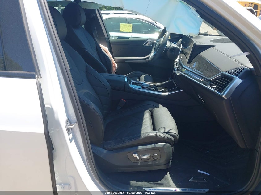 2026 BMW X5 VIN 5UX23EU02T9274919 IAAI salvage auction — LEFT FRONT, Salvage Title, sold $33,250 on 2026-07-30 (photo 5)