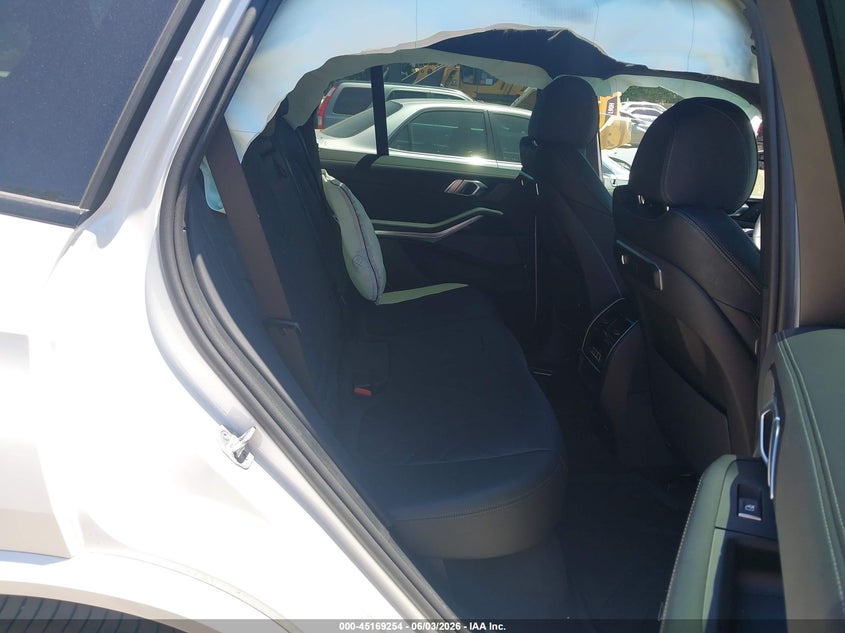 2026 BMW X5 VIN 5UX23EU02T9274919 IAAI salvage auction — LEFT FRONT, Salvage Title, sold $33,250 on 2026-07-30 (photo 8)