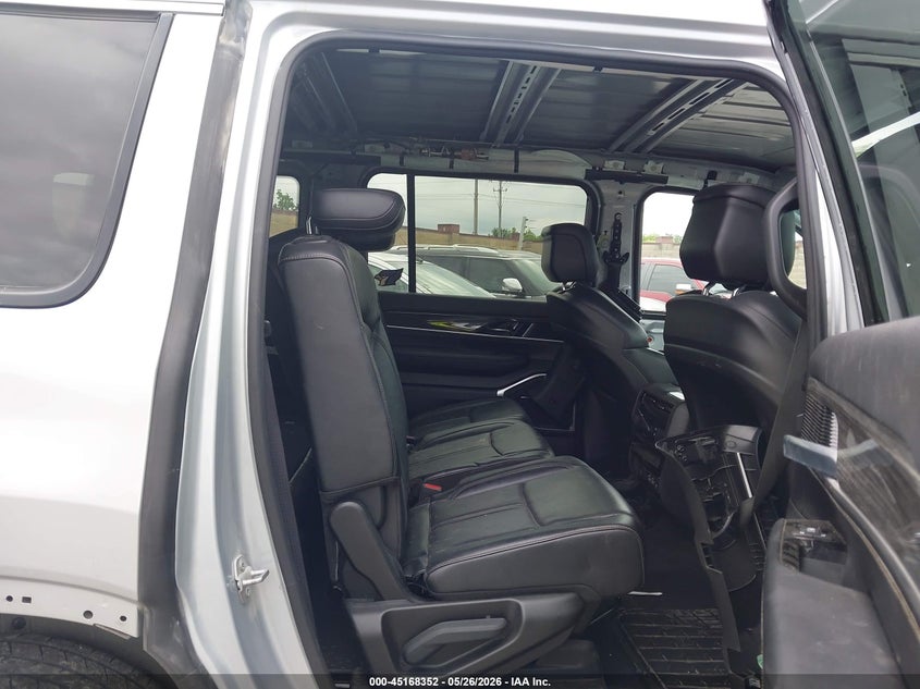 2022 Jeep Grand wagoneer VIN 1C4SJVBT4NS182646 IAAI salvage auction — HAIL, Salvage Title, sold $9,200 on 2026-08-14 (photo 8)