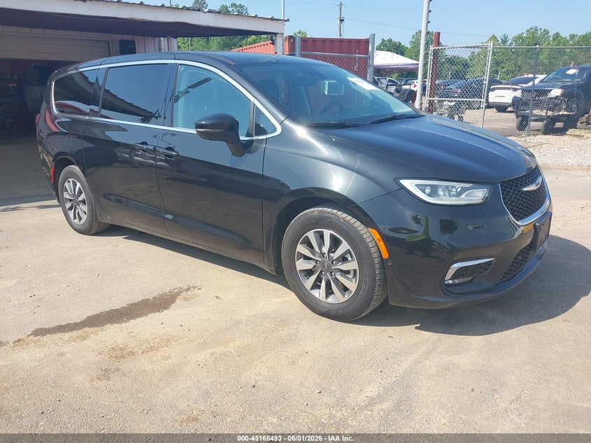 2023 Chrysler Pacifica VIN 2C4RC1L72PR584110 IAAI salvage auction — NORMAL WEAR, Sf97 (Mississippi), sold $12,300 on 2026-07-16 (photo 1)