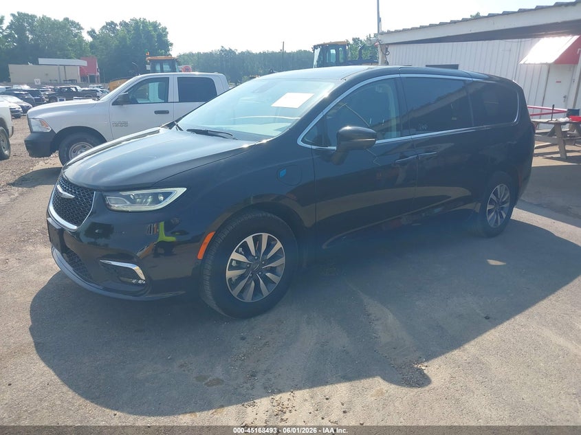 2023 Chrysler Pacifica VIN 2C4RC1L72PR584110 IAAI salvage auction — NORMAL WEAR, Sf97 (Mississippi), sold $12,300 on 2026-07-16 (photo 2)