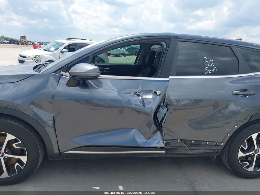 2024 Kia Sportage VIN 5XYK33DF6RG163761 IAAI salvage auction — LEFT & RIGHT, Original (Texas), sold $6,250 on 2026-07-29 (photo 6)