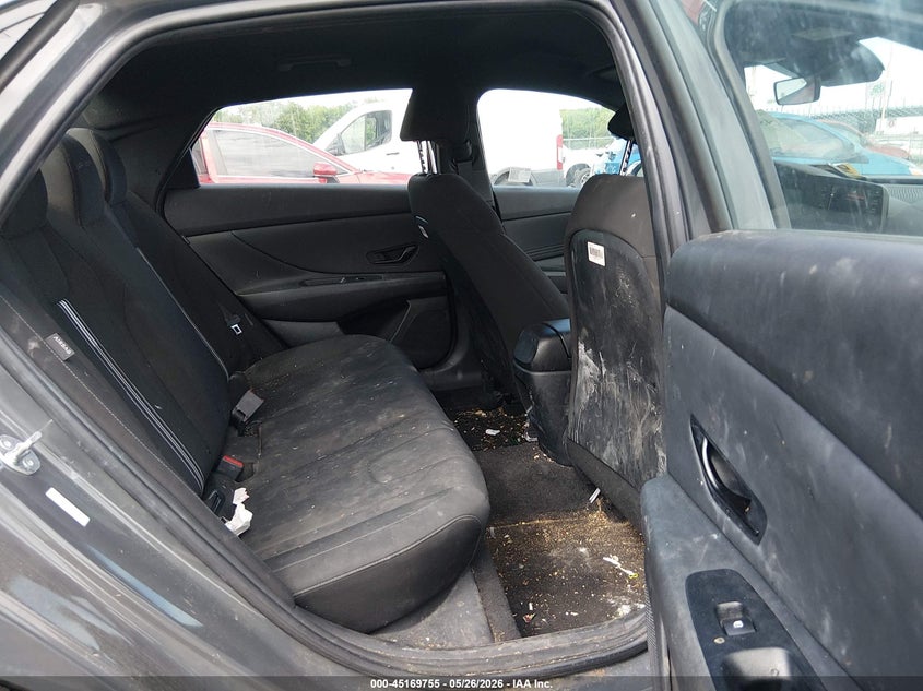 2025 Hyundai Elantra VIN KMHLM4DG1SU902454 IAAI salvage auction — FRONT END, Salvage Title, sold $4,350 on 2026-08-20 (photo 8)