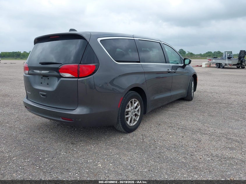 2021 Chrysler Voyager VIN 2C4RC1CG0MR577765 IAAI salvage auction — NORMAL WEAR, Sf97 (Texas), sold $11,525 on 2026-07-07 (photo 4)
