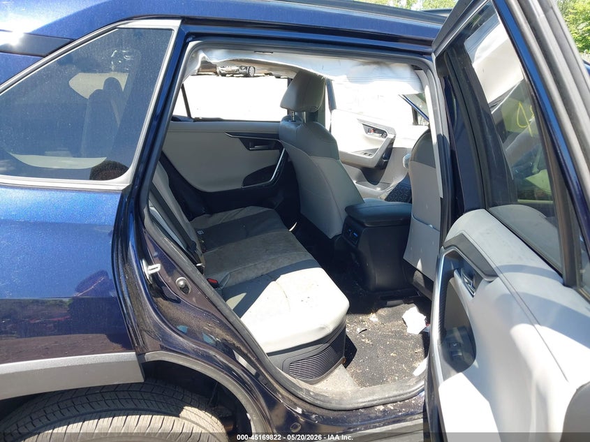 2022 Toyota Rav 4 VIN JTMD6RFV1ND055631 IAAI salvage auction — FRONT END, Salvage (Minnesota), sold $9,900 on 2026-07-15 (photo 8)