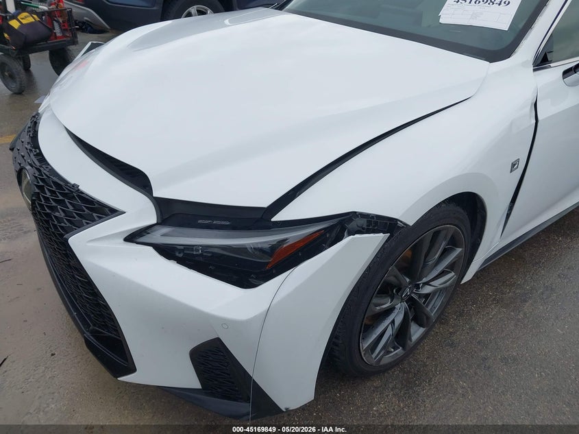 2021 Lexus Is VIN JTHGZ1B22M5037454 IAAI salvage auction — LEFT FRONT, Original (Texas), sold $13,100 on 2026-07-30 (photo 6)
