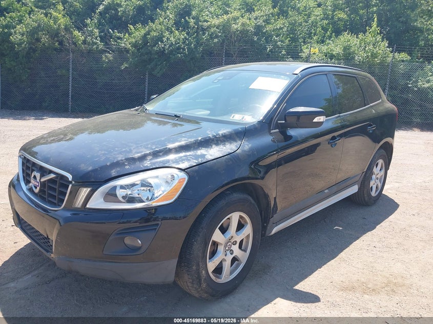 2010 Volvo Xc60 VIN YV4960DZ9A2052504 IAAI salvage auction — NORMAL WEAR, Salvage (Texas), sold $700 on 2026-07-17 (photo 2)