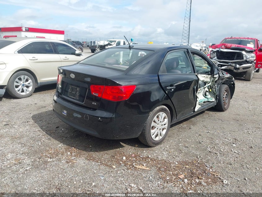 2010 Kia Forte VIN KNAFU4A2XA5829469 IAAI salvage auction — RIGHT SIDE, Salvage (Arkansas), sold $400 on 2026-07-08 (photo 4)