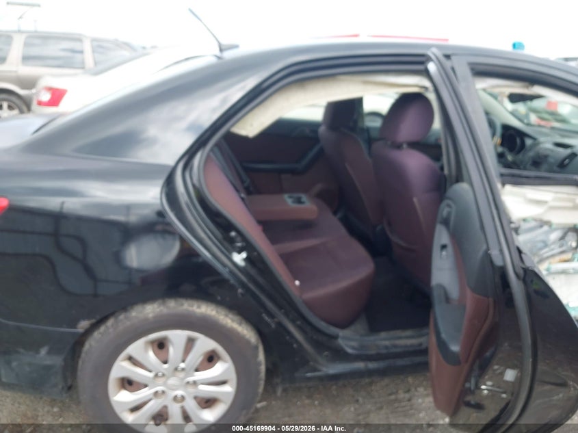 2010 Kia Forte VIN KNAFU4A2XA5829469 IAAI salvage auction — RIGHT SIDE, Salvage (Arkansas), sold $400 on 2026-07-08 (photo 8)