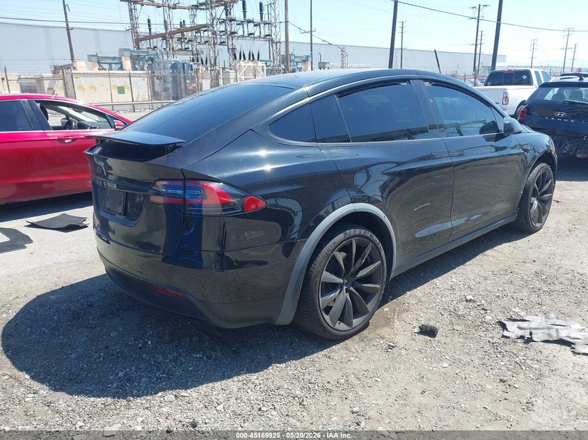 2017 Tesla Model x VIN 5YJXCBE24HF077298 IAAI salvage auction — LEFT FRONT, Salvage (California), sold $7,600 on 2026-07-16 (photo 4)