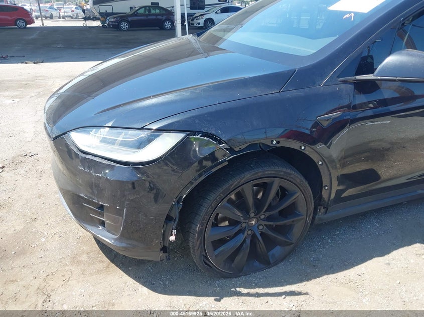 2017 Tesla Model x VIN 5YJXCBE24HF077298 IAAI salvage auction — LEFT FRONT, Salvage (California), sold $7,600 on 2026-07-16 (photo 6)