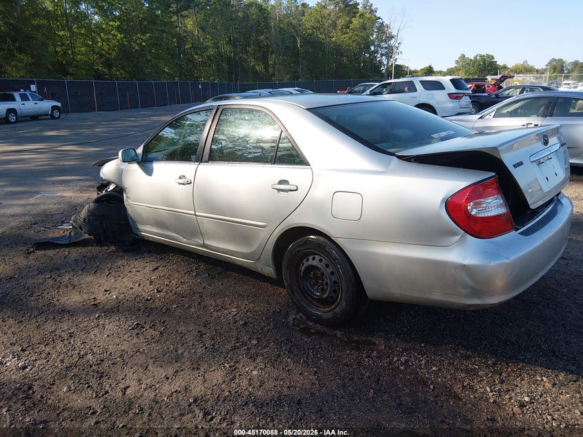 2004 Toyota Camry VIN JTDBE30K340261853 IAAI salvage auction — LEFT & RIGHT, Salvage (South Carolina), sold $225 on 2026-07-08 (photo 3)