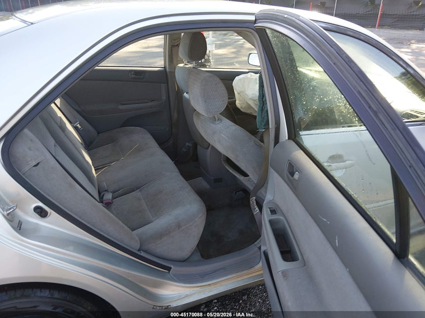 2004 Toyota Camry VIN JTDBE30K340261853 IAAI salvage auction — LEFT & RIGHT, Salvage (South Carolina), sold $225 on 2026-07-08 (photo 8)