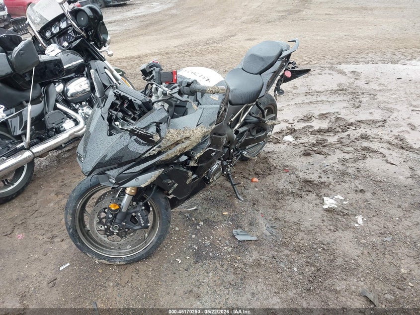2024 Suzuki Gsx VIN JS1EK12B6R7100557 IAAI salvage auction — ALL OVER, Salvage (Ohio), sold $2,450 on 2026-07-08 (photo 2)
