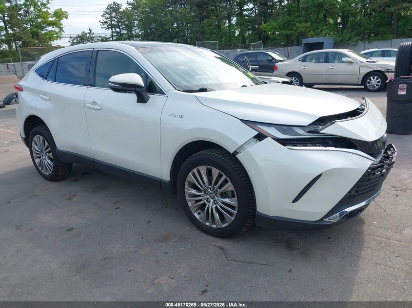 2021 Toyota Venza VIN JTEAAAAH0MJ014102 IAAI salvage auction — FRONT END, Salvage Title, sold $15,700 on 2026-07-07 (photo 1)