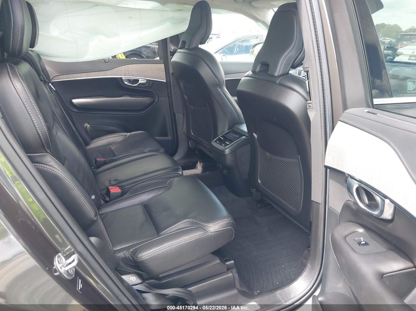 2022 Volvo Xc90 VIN YV4A22PL2N1823330 IAAI salvage auction — SIDE, Salvage Title, sold $14,400 on 2026-08-16 (photo 8)