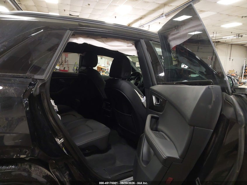 2026 Audi Q8 VIN WA1EVBF17TD011555 IAAI salvage auction — RIGHT SIDE, Salvage (Vermont), sold $38,900 on 2026-07-06 (photo 8)