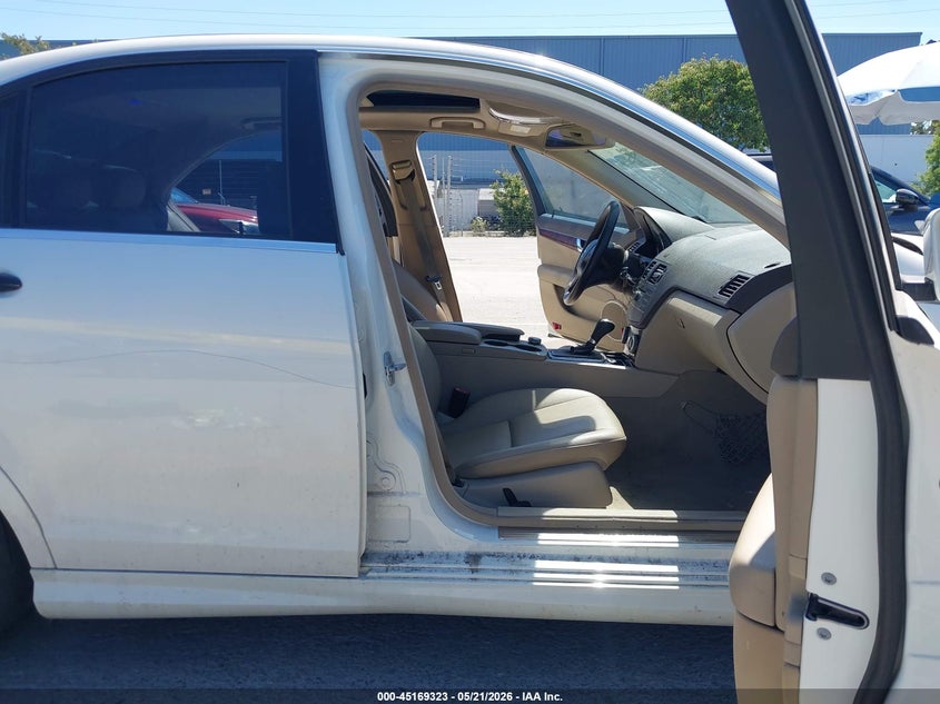 2010 Mercedes-benz C-klasse VIN WDDGF5EB7AF409041 IAAI salvage auction — RIGHT SIDE, Salvage (California), sold $825 on 2026-07-06 (photo 5)