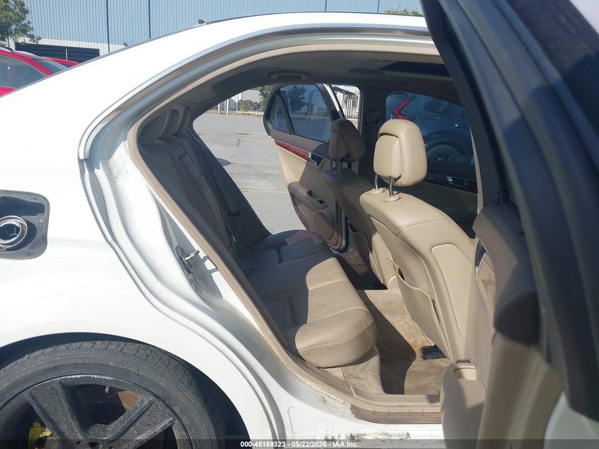 2010 Mercedes-benz C-klasse VIN WDDGF5EB7AF409041 IAAI salvage auction — RIGHT SIDE, Salvage (California), sold $825 on 2026-07-06 (photo 8)