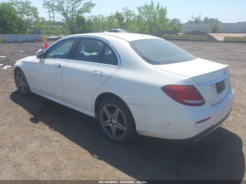 2017 Mercedes-benz E-klasse VIN WDDZF4KB2HA188009 IAAI salvage auction — WATER/FLOOD, Wait Title, sold $4,375 on 2026-08-18 (photo 3)