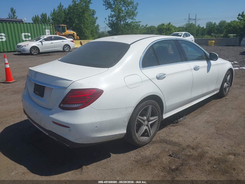 2017 Mercedes-benz E-klasse VIN WDDZF4KB2HA188009 IAAI salvage auction — WATER/FLOOD, Wait Title, sold $4,375 on 2026-08-18 (photo 4)