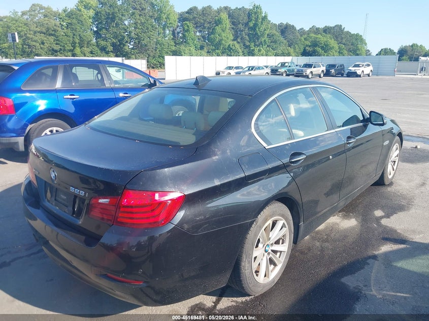 2016 BMW 5er VIN WBA5A7C54GG152056 IAAI salvage auction — NORMAL WEAR, Clear (Virginia), sold $425 on 2026-07-22 (photo 4)