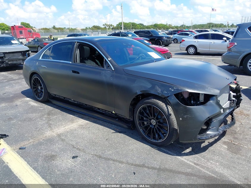 2026 Mercedes-benz S-klasse VIN W1K6G7GB7TA347190 IAAI salvage auction — LEFT FRONT, Rebuildable (Florida), sold $61,000 on 2026-07-27 (photo 1)