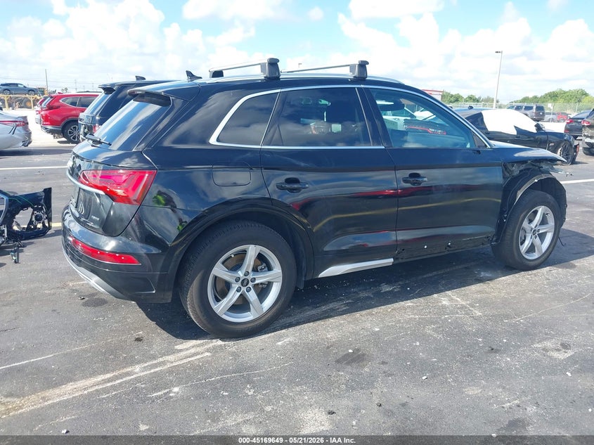2024 Audi Q5 VIN WA1ABAFY1R2083662 IAAI salvage auction — RIGHT SIDE, Rebuildable (Florida), sold $14,575 on 2026-07-23 (photo 4)