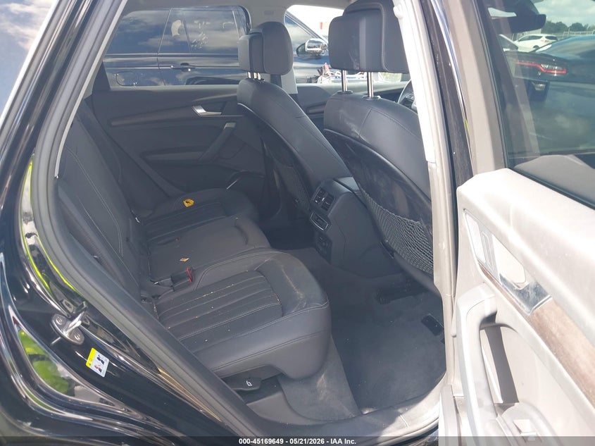 2024 Audi Q5 VIN WA1ABAFY1R2083662 IAAI salvage auction — RIGHT SIDE, Rebuildable (Florida), sold $14,575 on 2026-07-23 (photo 8)
