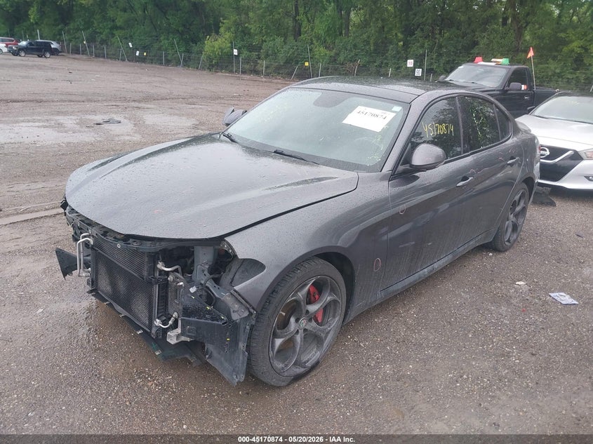 2018 Alfa romeo Giulia VIN ZARFAEEN7J7572285 IAAI salvage auction — FRONT END, Clear (Indiana), sold $2,450 on 2026-07-15 (photo 2)