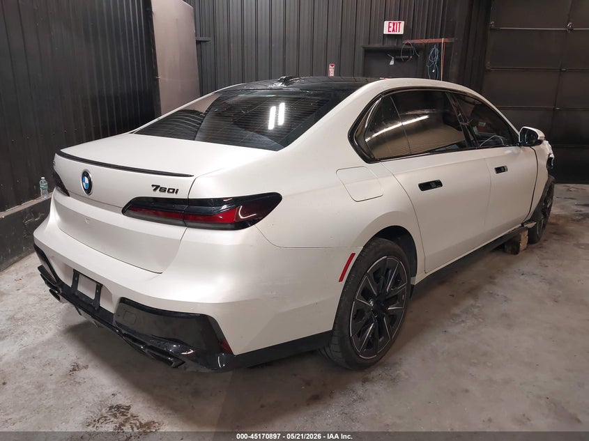 2024 BMW 7er VIN WBA33EJ0XRCR65702 IAAI salvage auction — FRONT END, Mv-907A (New York), sold $25,150 on 2026-07-07 (photo 4)