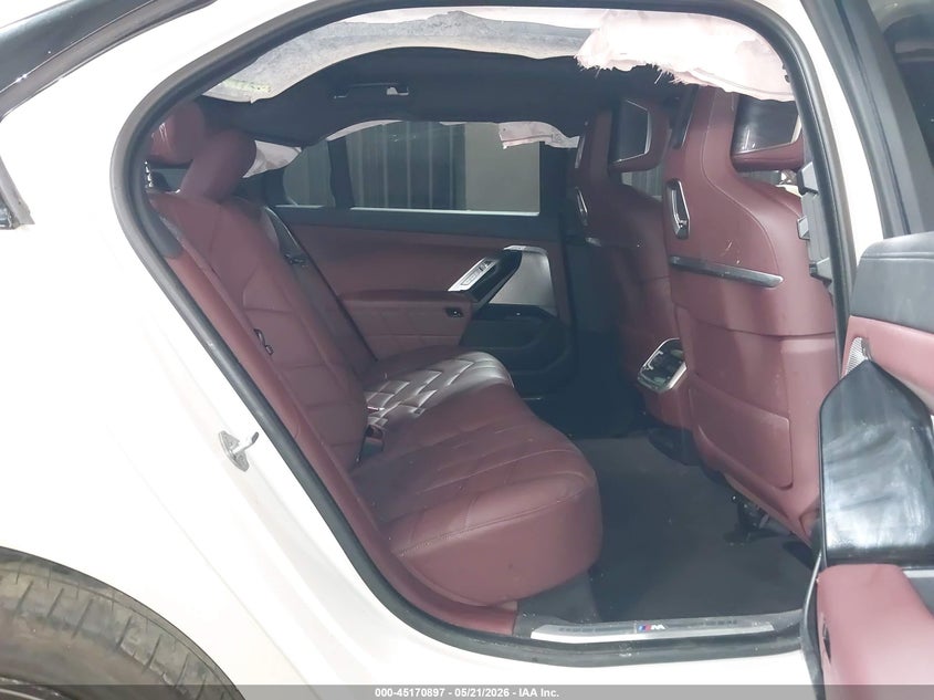 2024 BMW 7er VIN WBA33EJ0XRCR65702 IAAI salvage auction — FRONT END, Mv-907A (New York), sold $25,150 on 2026-07-07 (photo 8)