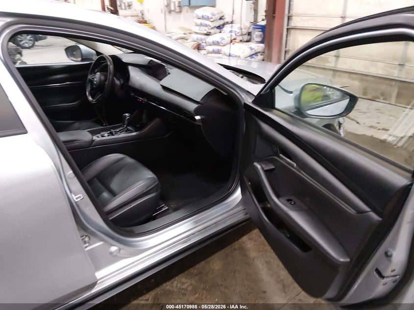 2021 Mazda 3 VIN 3MZBPBBL2MM250153 IAAI salvage auction — FRONT END, Salvage Title, sold $3,050 on 2026-07-10 (photo 5)