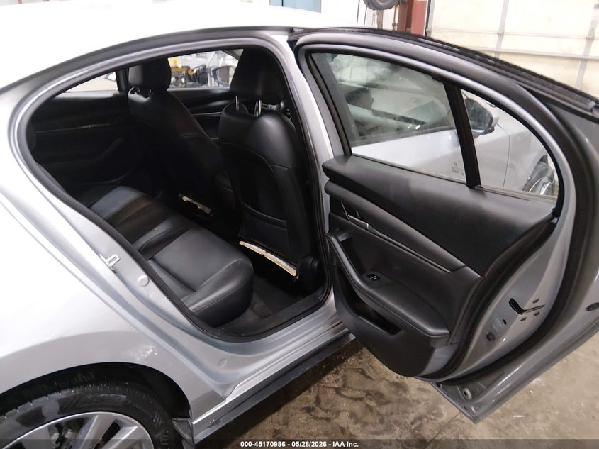 2021 Mazda 3 VIN 3MZBPBBL2MM250153 IAAI salvage auction — FRONT END, Salvage Title, sold $3,050 on 2026-07-10 (photo 8)