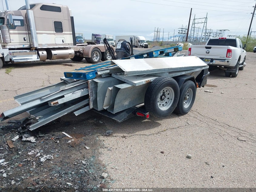 2020 Utility Other VIN 4ZESA1219L1198069 IAAI salvage auction — REAR END, Wait Title, sold $600 on 2026-09-21 (photo 4)