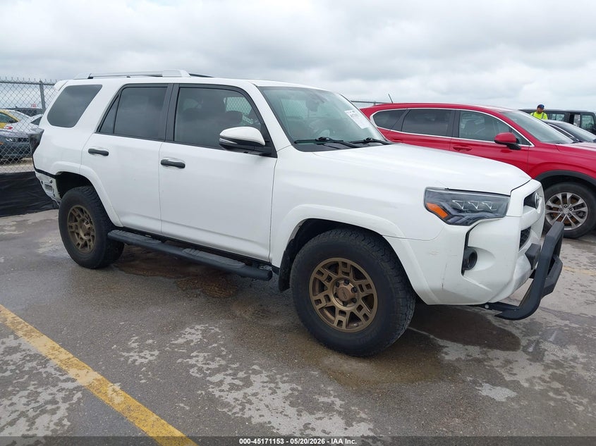 2015 Toyota 4runner VIN JTEZU5JR3F5094226 IAAI salvage auction — REAR END, Original (Texas), sold $9,550 on 2026-07-30 (photo 1)