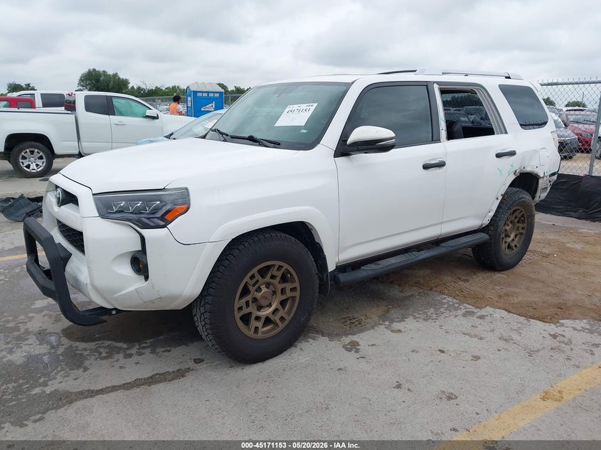 2015 Toyota 4runner VIN JTEZU5JR3F5094226 IAAI salvage auction — REAR END, Original (Texas), sold $9,550 on 2026-07-30 (photo 2)