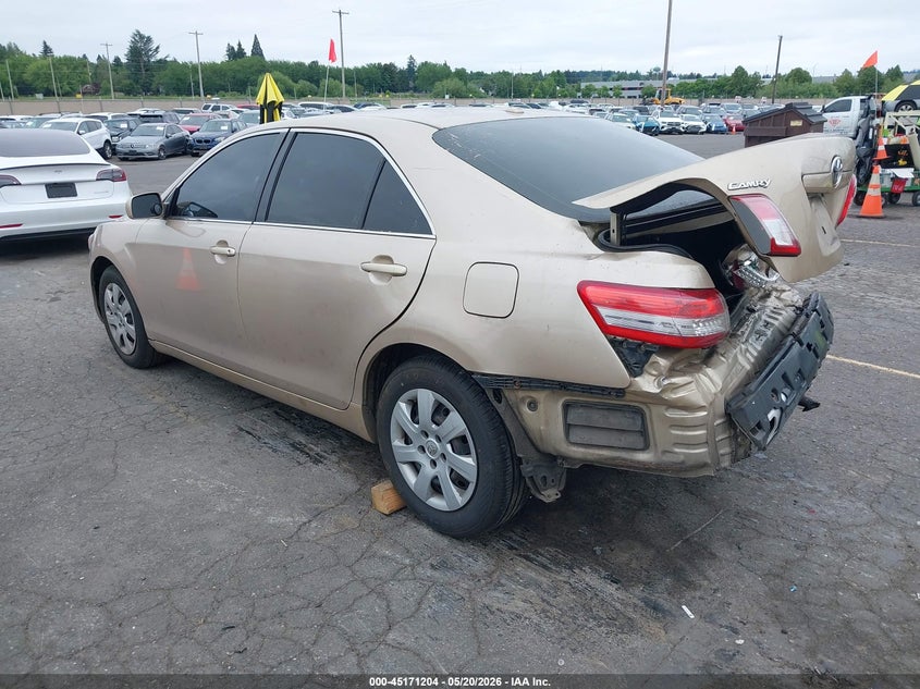 2011 Toyota Camry VIN 4T1BF3EK5BU197483 IAAI salvage auction — REAR END, Salvage (Oregon), sold $1,600 on 2026-07-09 (photo 3)