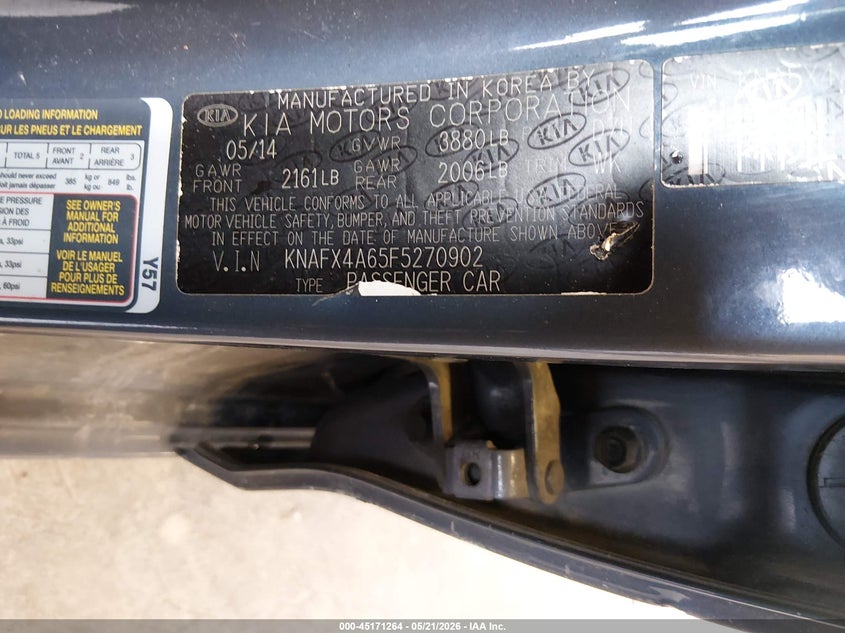 2015 Kia Forte VIN KNAFX4A65F5270902 IAAI salvage auction — LEFT SIDE, Salvage (Kentucky), sold $600 on 2026-07-29 (photo 9)