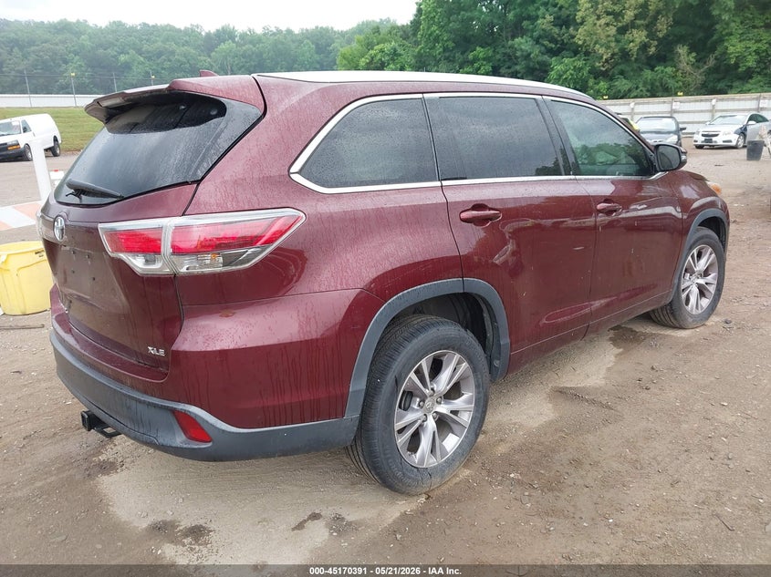 2015 Toyota Highlander VIN 5TDKKRFH8FS078682 IAAI salvage auction — LEFT FRONT, Salvage Title, sold $75 on 2026-07-22 (photo 4)