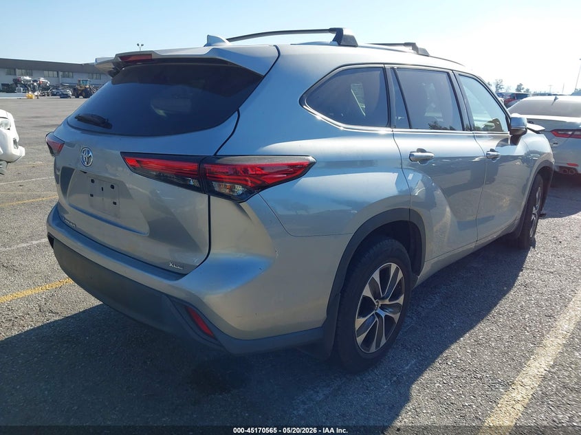 2022 Toyota Highlander VIN 5TDGZRAH2NS090348 IAAI salvage auction — FRONT END, Salvage (California), sold $14,800 on 2026-07-14 (photo 4)