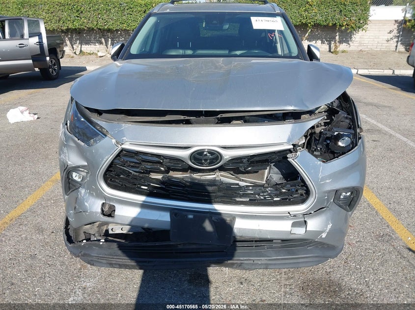 2022 Toyota Highlander VIN 5TDGZRAH2NS090348 IAAI salvage auction — FRONT END, Salvage (California), sold $14,800 on 2026-07-14 (photo 6)