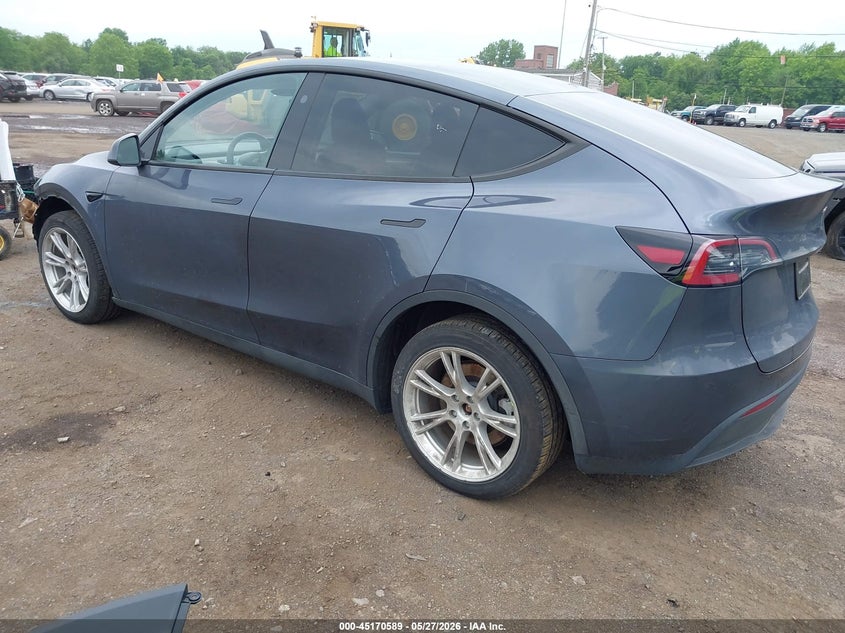 2023 Tesla Model y VIN 7SAYGDEE3PA179835 IAAI salvage auction — FRONT END, Salvage Title, sold $12,400 on 2026-07-18 (photo 3)