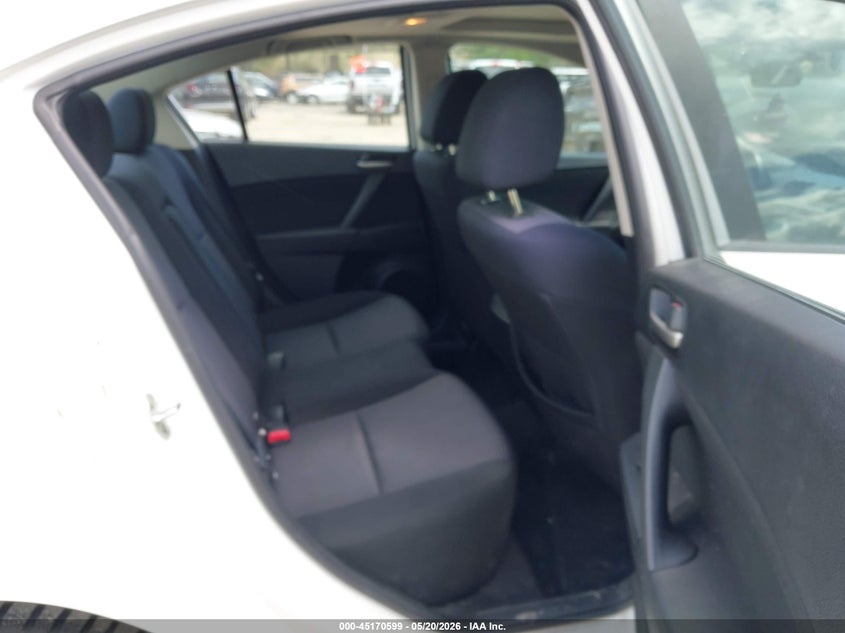 2010 Mazda 3 VIN JM1BL1SG7A1184686 IAAI salvage auction — NORMAL WEAR, Original (Rhode Island), sold $725 on 2026-07-15 (photo 8)