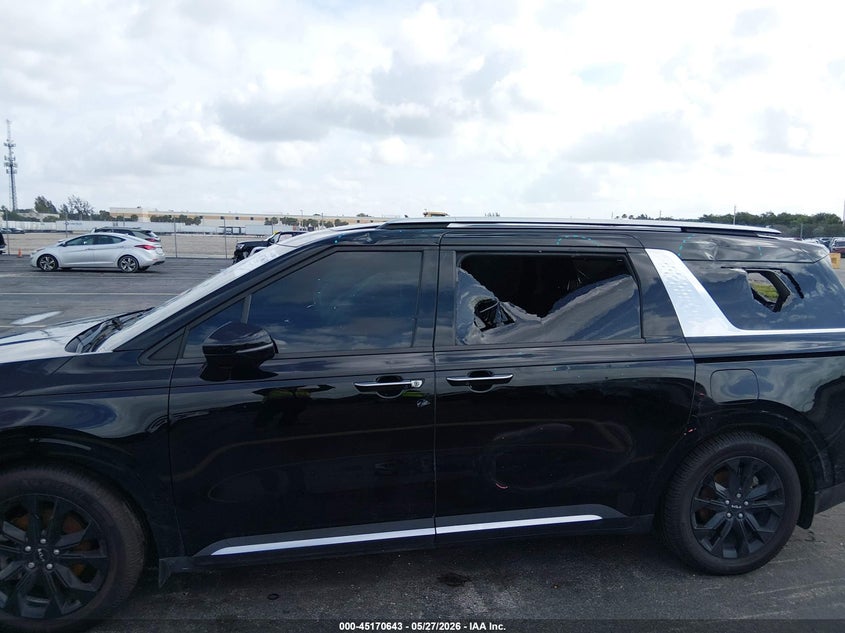 2022 Kia Carnival VIN KNDNE5H30N6079662 IAAI salvage auction — LEFT SIDE, Salvage Title, sold $9,550 on 2026-07-23 (photo 6)