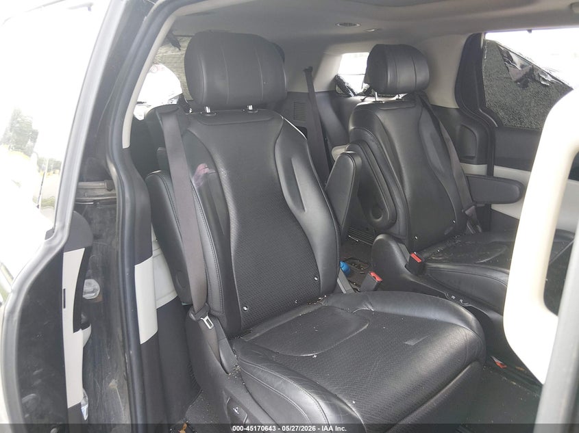 2022 Kia Carnival VIN KNDNE5H30N6079662 IAAI salvage auction — SIDE, Salvage Title, sold $9,550 on 2026-07-17 (photo 8)
